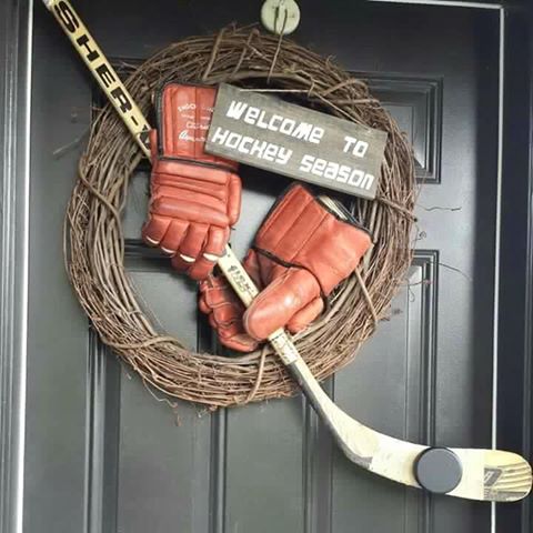Hockey_Wreath_3.jpg